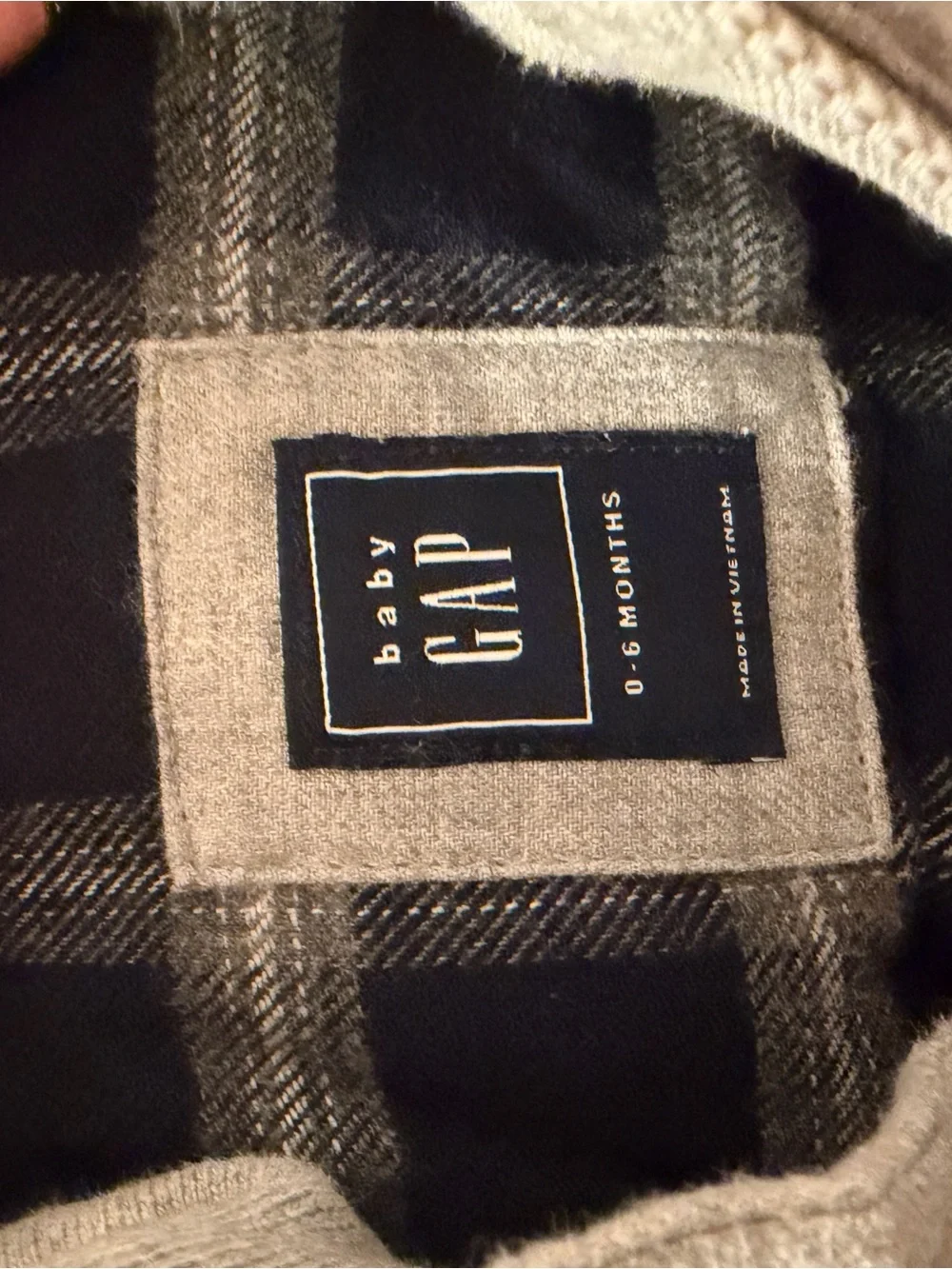 GAP light gray